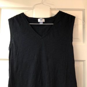 🌸BOGO ALL $10&under! Old Navy sleeveless V-neck Tee